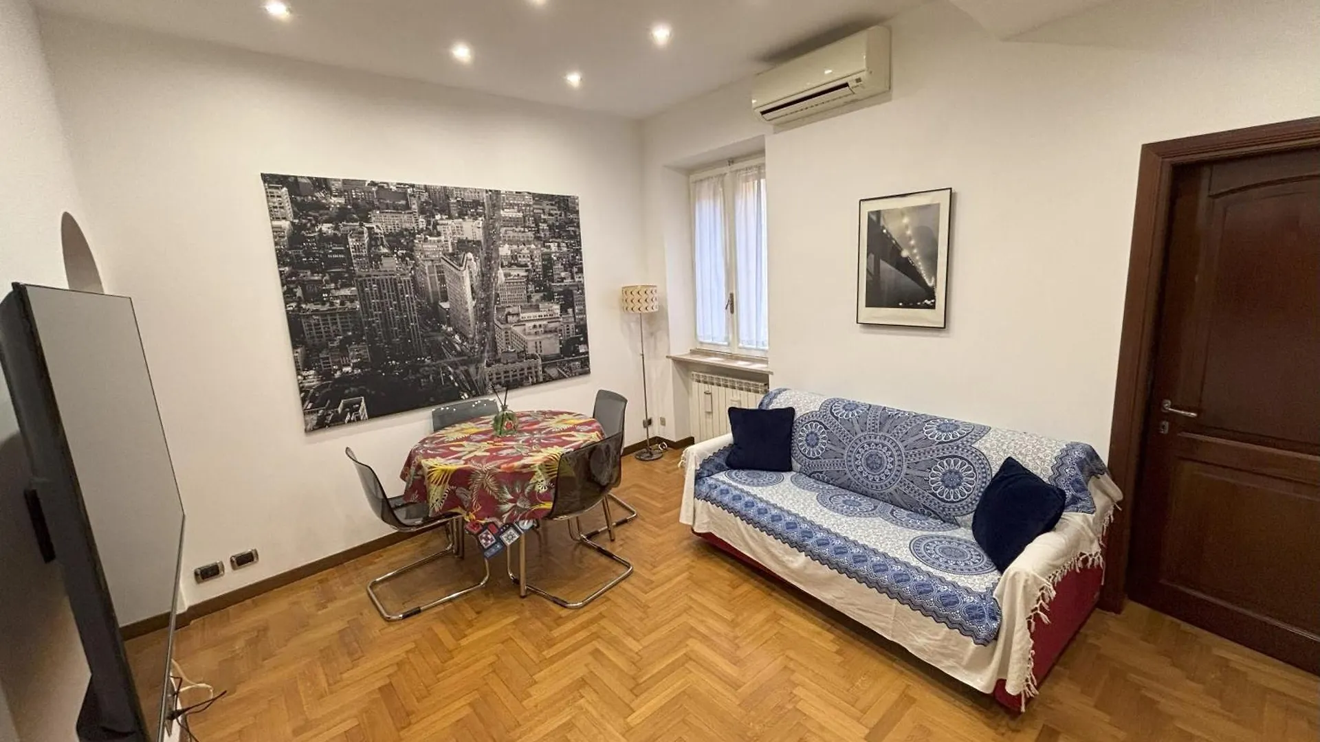 Ai Quattro Cantoni Rome Apartment