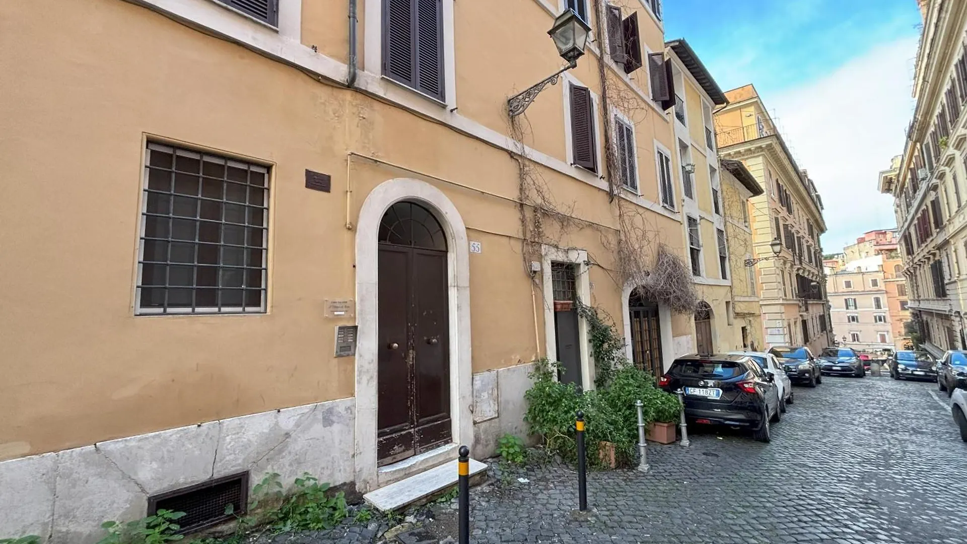 Ai Quattro Cantoni Rome Apartment